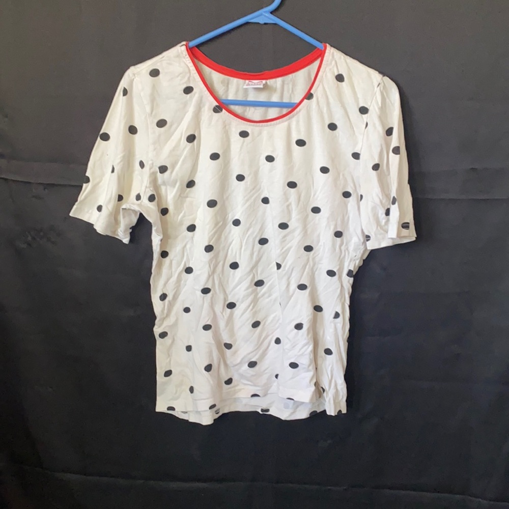 polkadot shirt